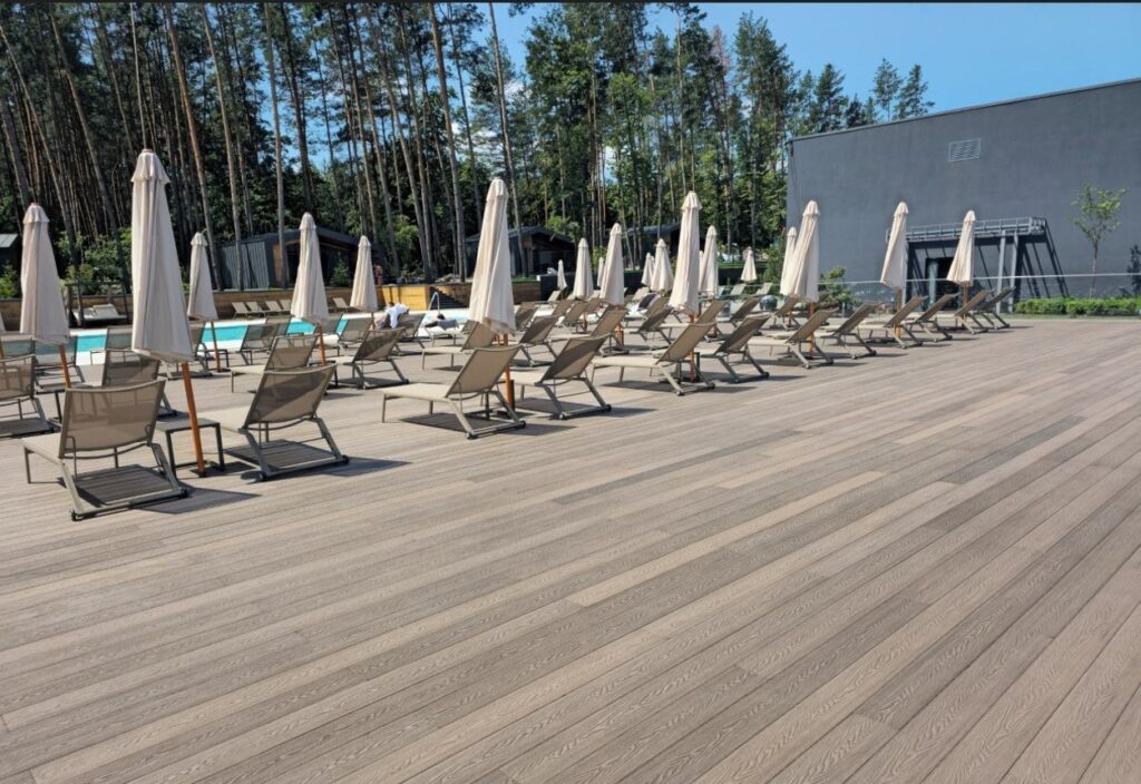 Projekte der Saison. Die schönsten und einzigartigsten Terrassen aus Woodplast-Verbundplatten.