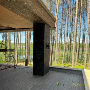 Варианты использования фасадного профиля Legro Wall Panels. Потолок из фасадной доски Legro.