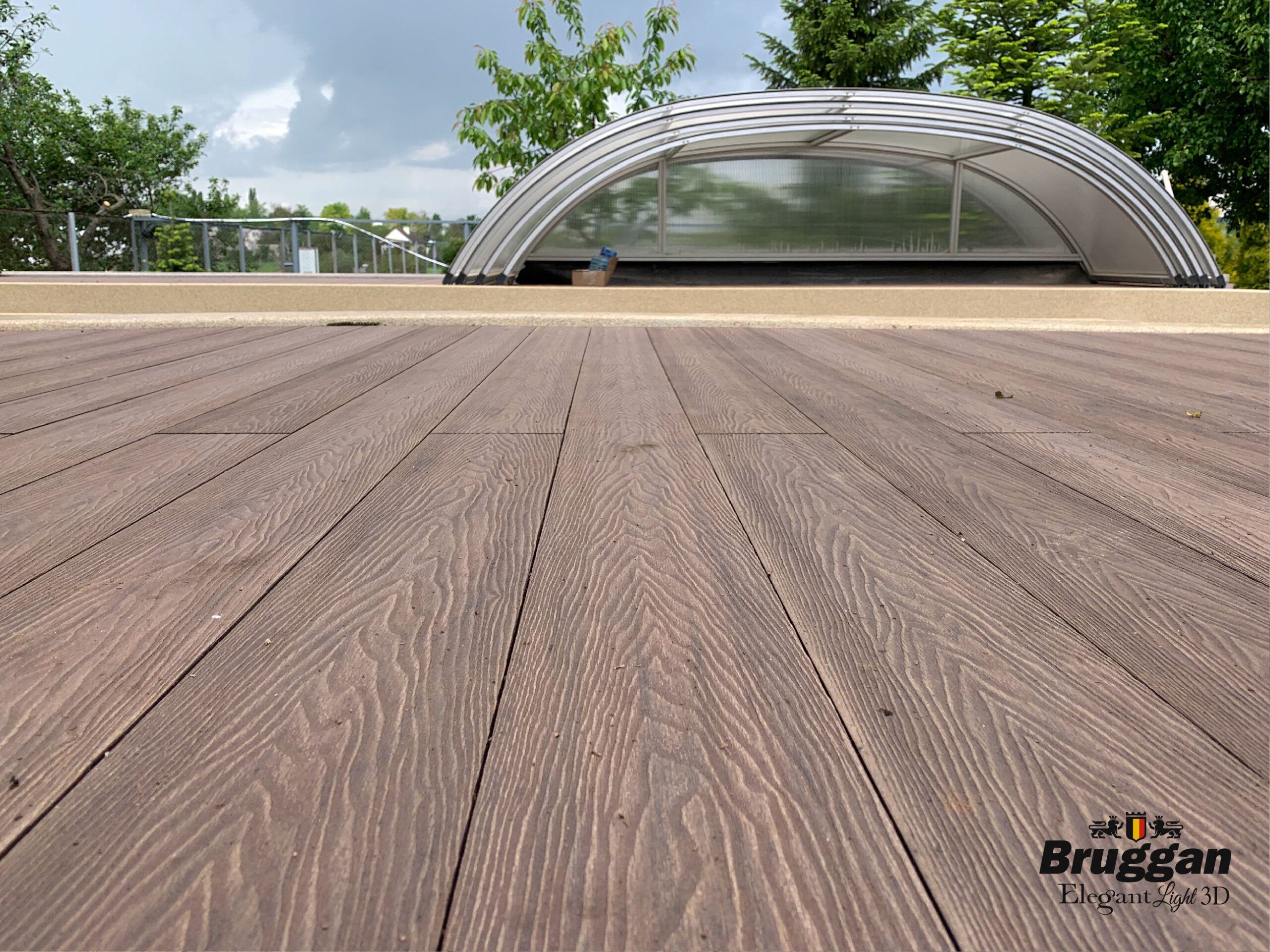 Терасна дошка Bruggan Elegant Light 3D Wine Brown. 3Д тиснення. Для терас, альтанок, веранд, басейнів, підшивки дахів.