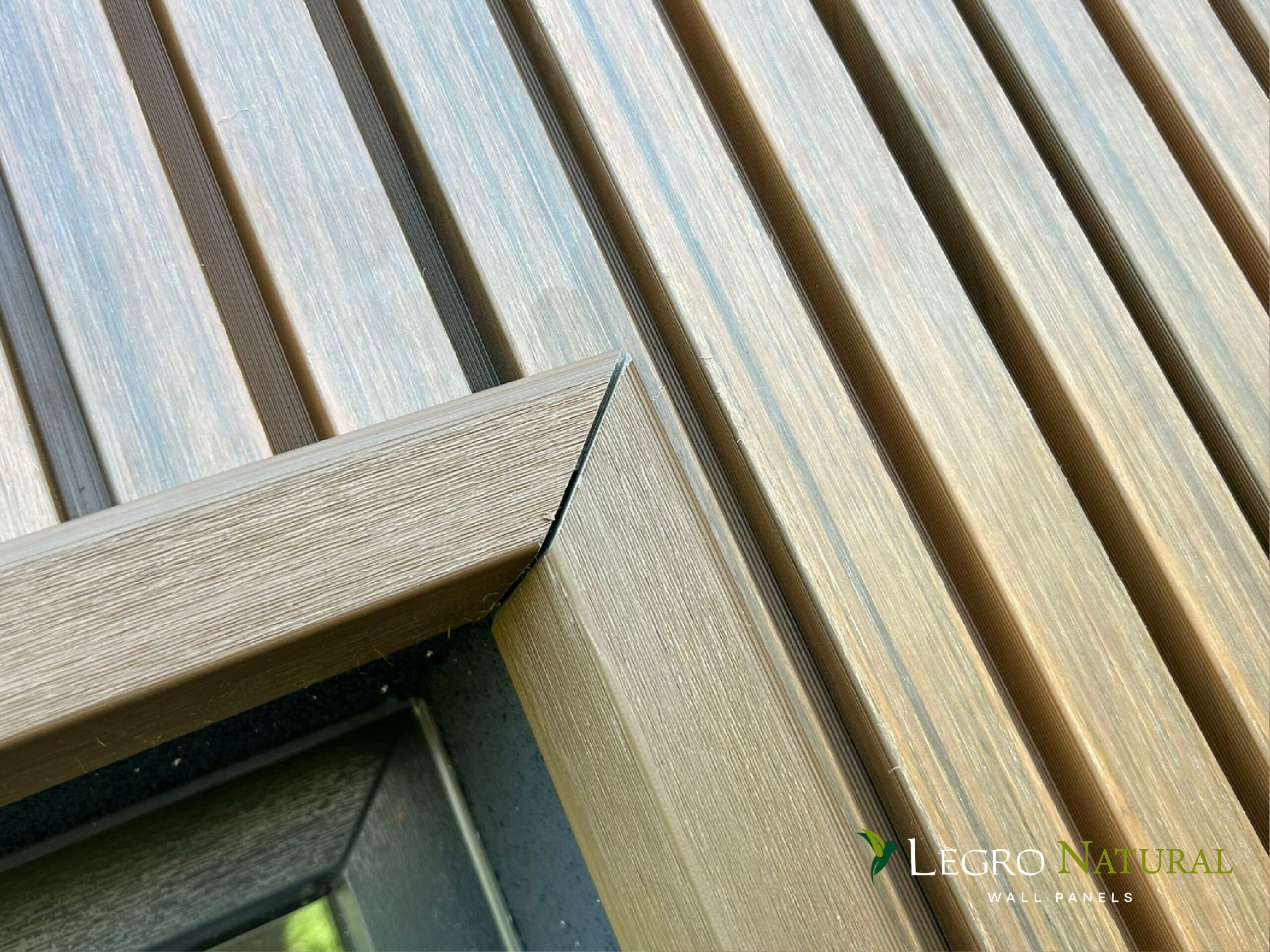 Фасадний профіль Legro Teak (FS 21, FS 15). Фасадна дошка Legro Natural Teak має максимальний захист від плям і впливу ультрафіолетового випромінювання.