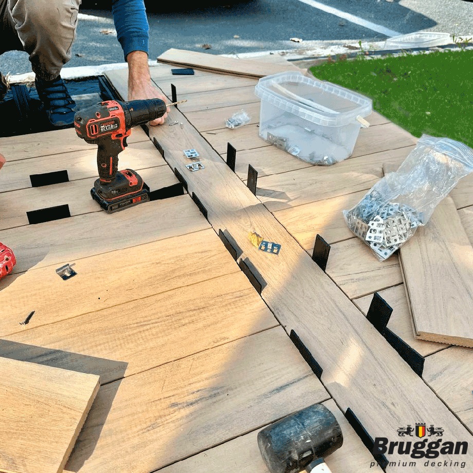 Wie wählt man Terrassendielen richtig je nach Region aus? Eine ehrliche Analyse für alle, die ihre Terrasse nicht schon nach zwei Jahren umbauen möchten